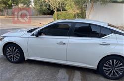 نيسان ألتيما